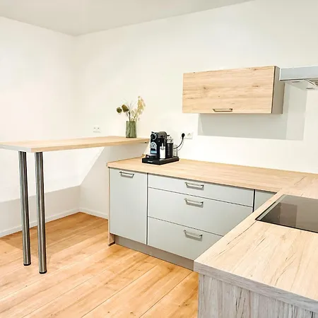 Modernes 5 Min Zur Messe Parkplatz *