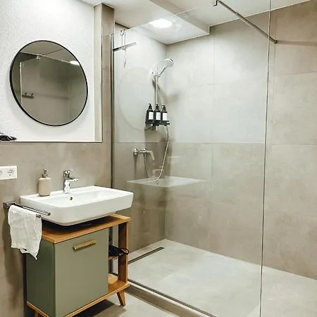 Apartment Modernes 5 Min Zur Messe Parkplatz